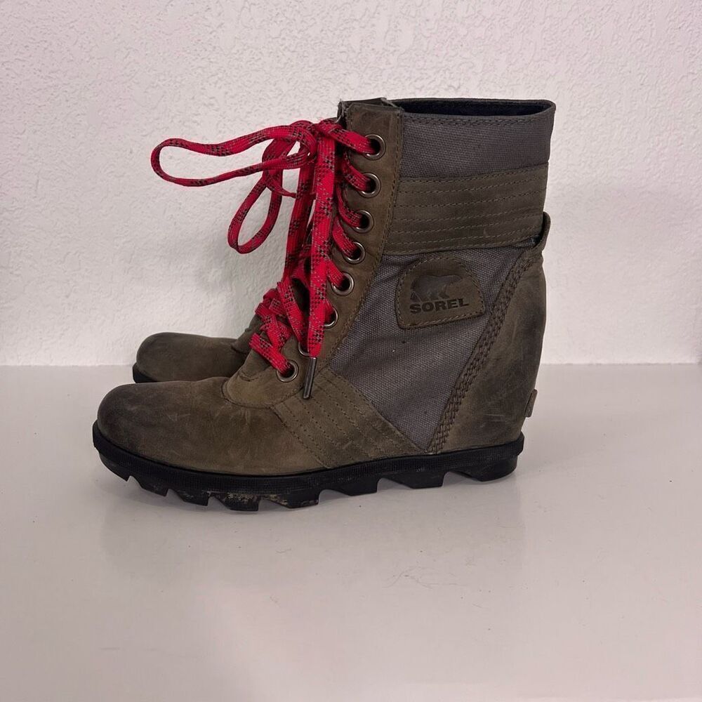 Sorel Grey Canvas with‎ Green Leather with Neon Pink Lace Up Wedge Booties 8